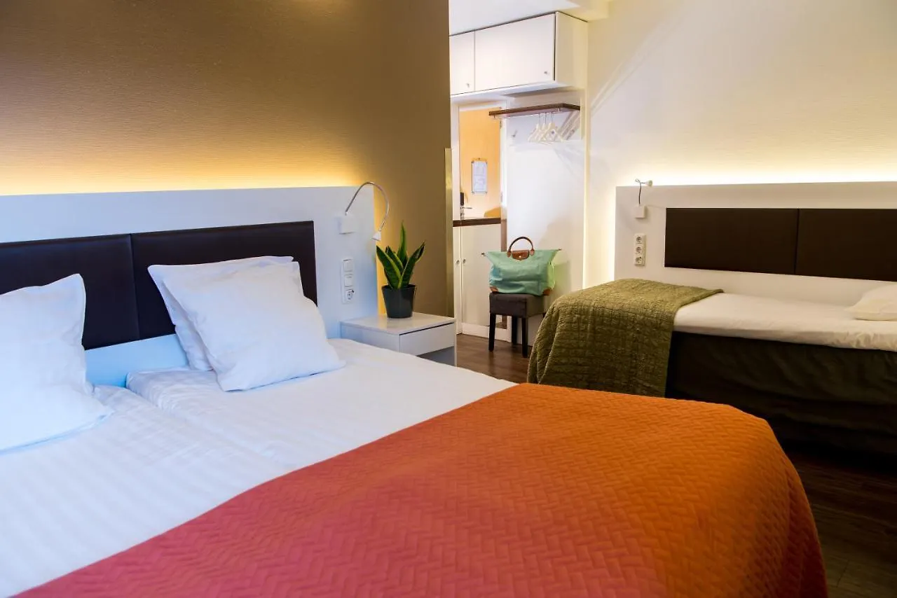 Hotel Emma Rotterdam 3*,